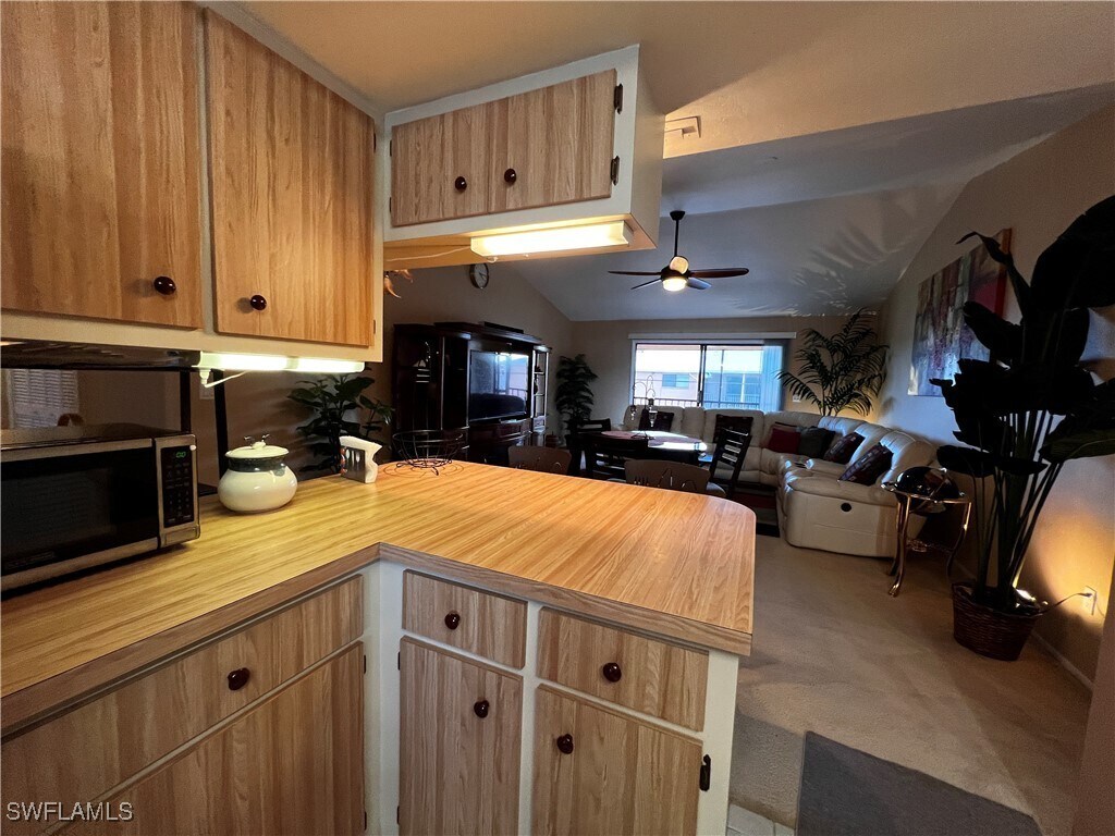 Foto principal - 1202 Cape Coral Pkwy W