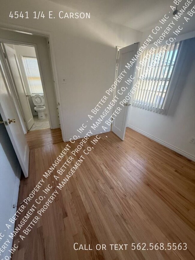 Building Photo - 4541 1/4 E. Carson-