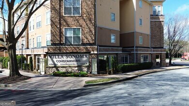 Building Photo - 10 Perimeter Summit Blvd