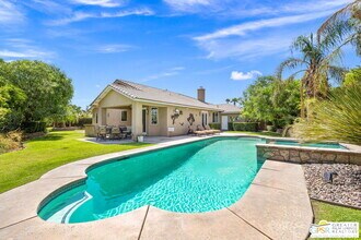 Building Photo - 78150 Calico Glen Dr