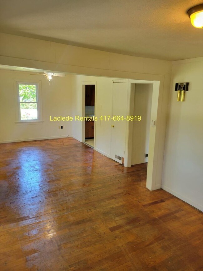 Foto del edificio - 3 BEDROOM 1 BATHROOM HOUSE FOR RENT