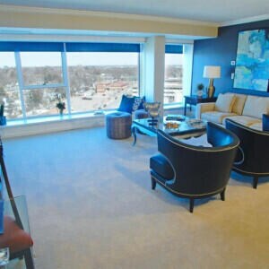 Foto del edificio - 555 S Old Woodward Ave