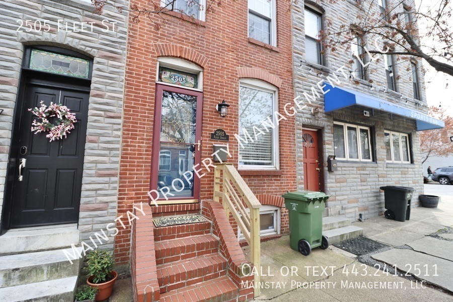 Primary Photo - Charming 3 Bedroom Rowhome Blocks from Pat...