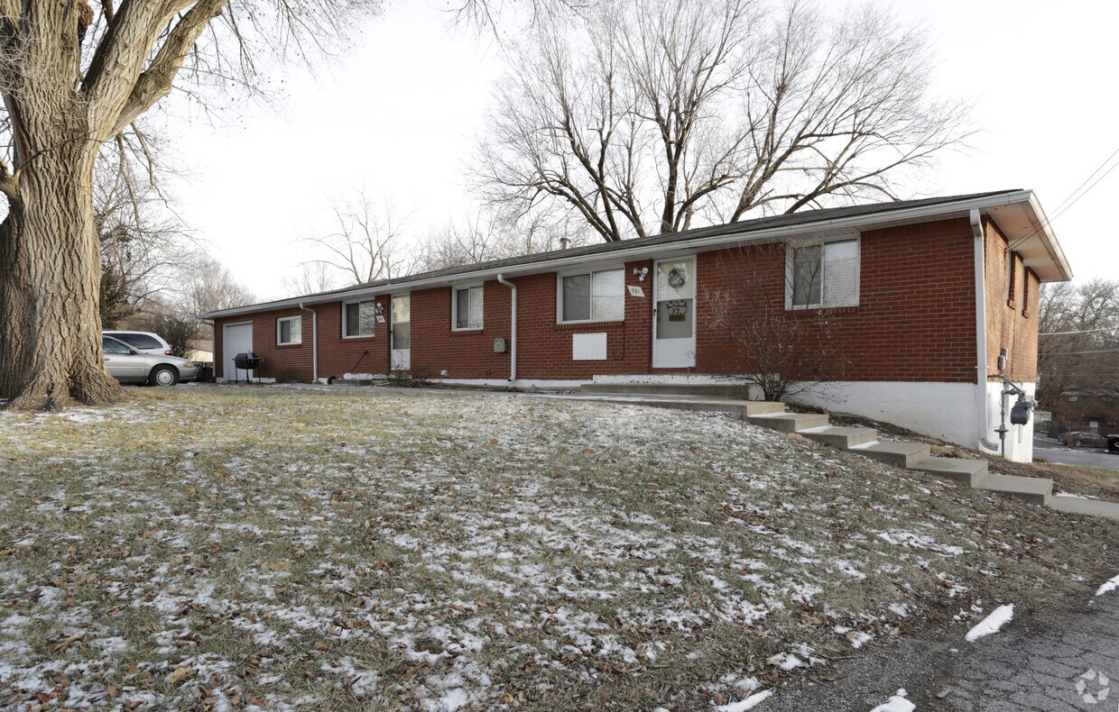 Foto principal - 901-903 NE 68th Ter
