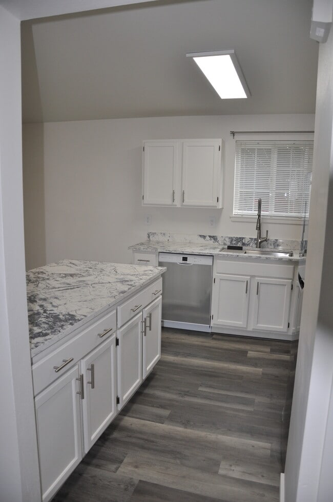 Kitchen / Living Room - 3031 Pacific St