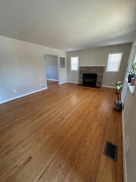 Foto del edificio - 5118 Avoca Ave