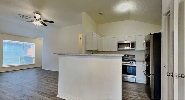 Foto del edificio - 20603 Sycamore Crest Ln