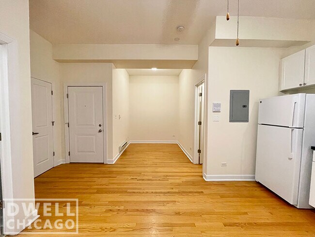 Foto del edificio - 4750 N Sheridan Rd