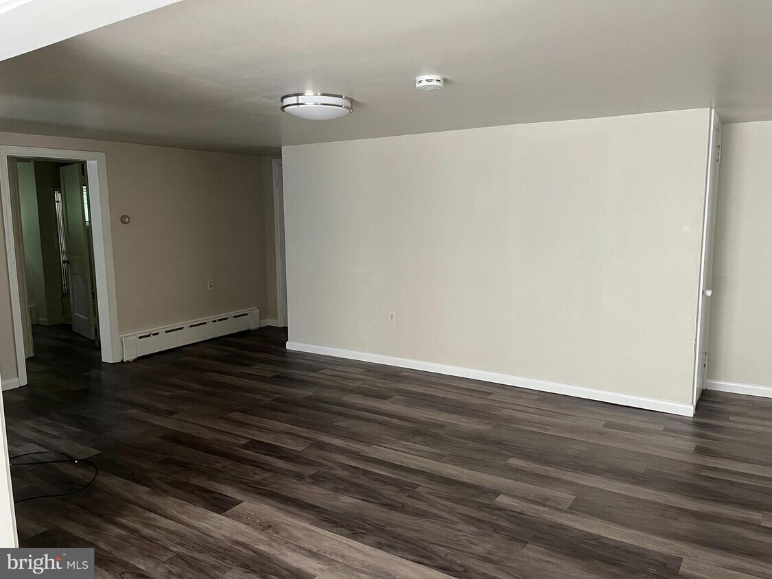 Foto principal - 1334 Briertown Rd