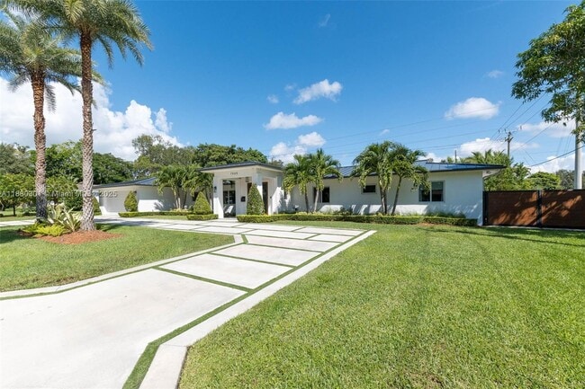 Building Photo - 7505 SW 141st St