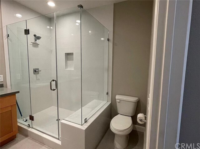 Foto del edificio - 16425 Arrow Blvd