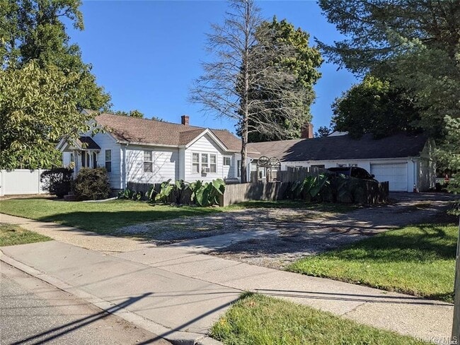Photo - 1105 Bellmore Road Unit House