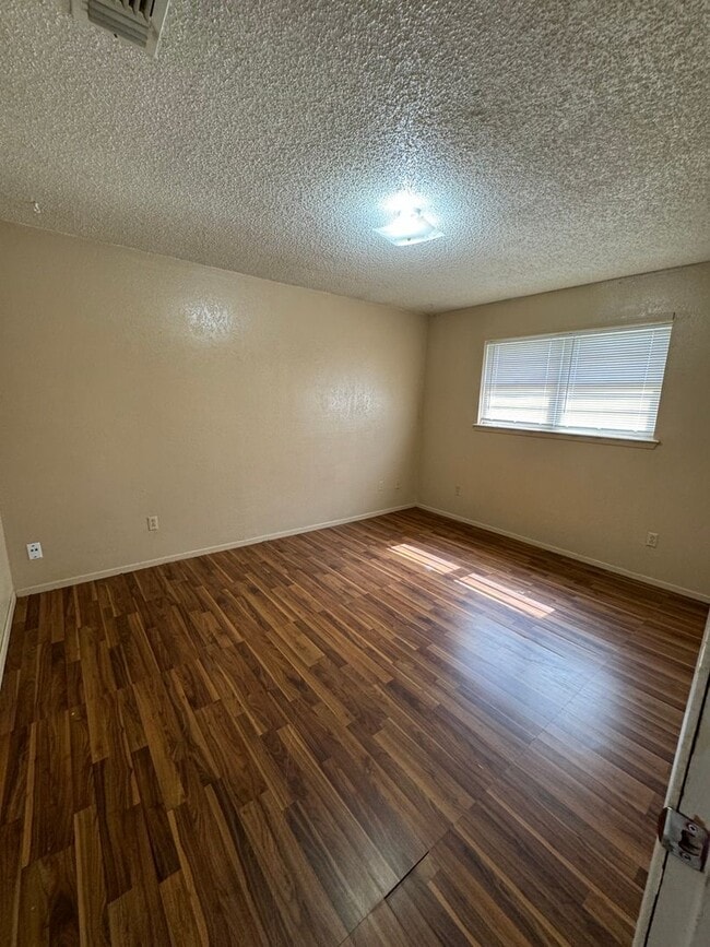 Building Photo - 7801 Avenue X