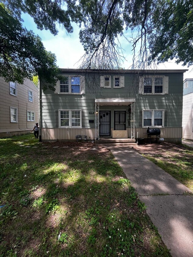 Primary Photo - 1116/1118 N Union St Duplex