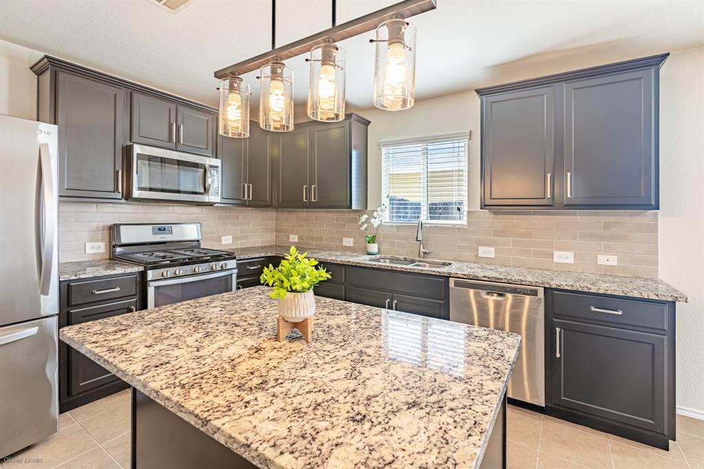 Foto principal - 4608 Cleto St