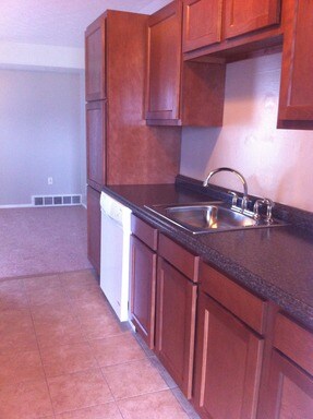 Foto principal - 5852 Birch Ln