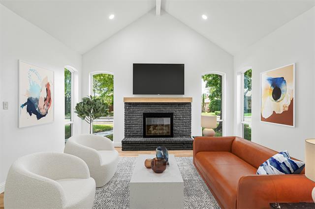 Building Photo - 6509 La Manga Dr