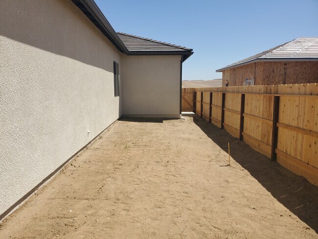 Building Photo - 19720 Desert Willow Ln