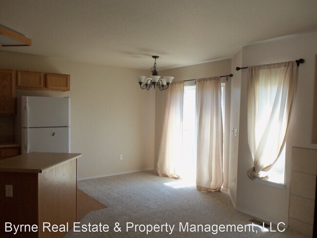 Building Photo - 3 br, 2.5 bath House - 2664 Mesa Springs View