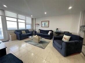 Building Photo - 3725 S Ocean Dr