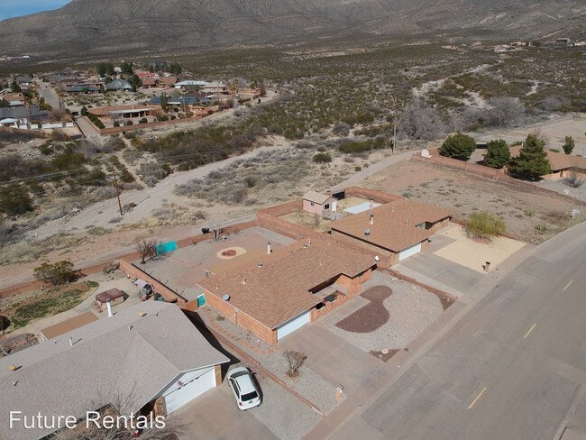 Foto del edificio - 3 br, 2 bath House - 3209 Thunder Rd.