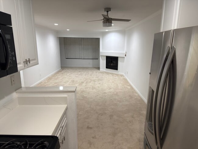 Foto del edificio - 5515 Canoga Ave