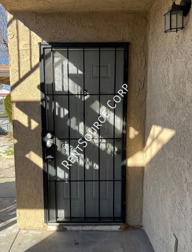 Foto del edificio - 1131 Barstow Rd