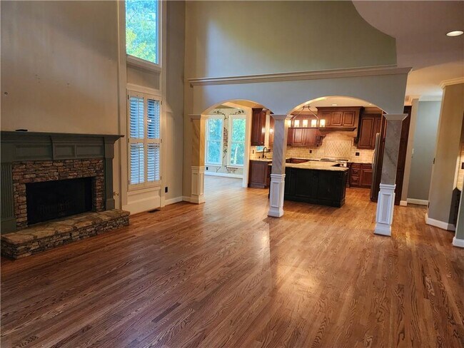 Building Photo - 391 Spring Willow Dr NW
