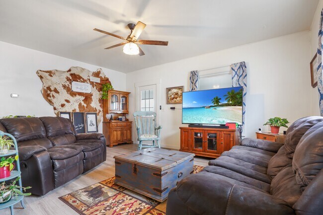 Foto del edificio - 1009 8th St