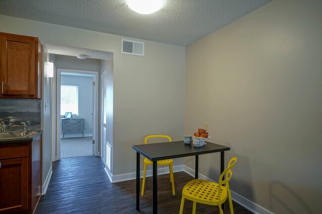 Foto del edificio - Wildcat Inn - 411-415 N. Martin Luther King Dr