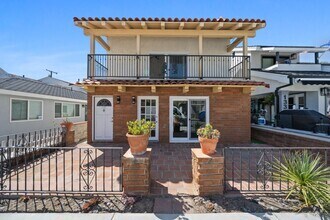 Building Photo - 131 Opal Ave