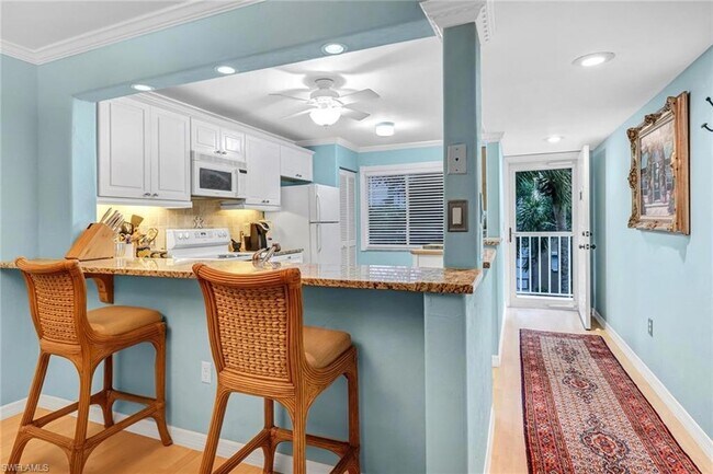 Foto del edificio - 3041 Sandpiper Bay Cir
