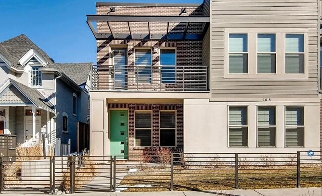 Building Photo - 1818 N Clarkson St