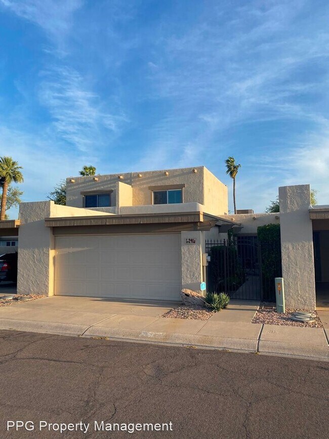 Building Photo - 3 br, 3 bath House - 241 W Tainter Dr