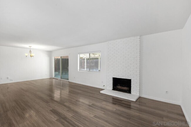 Building Photo - 5747 Campanile Way