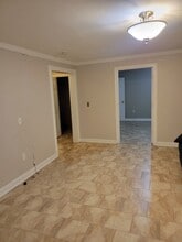 Building Photo - 659 Ziegler Dr