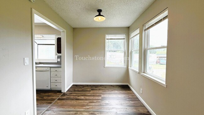 Foto del edificio - Lovely 3BD|1BA Home in Oregon City w/Basem...