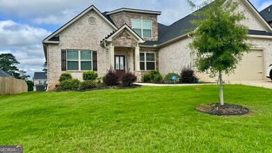 Building Photo - 1027 Ayrshire Dr