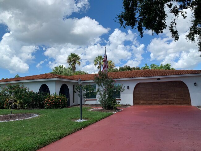 Foto del edificio - 7243 Antigua Pl