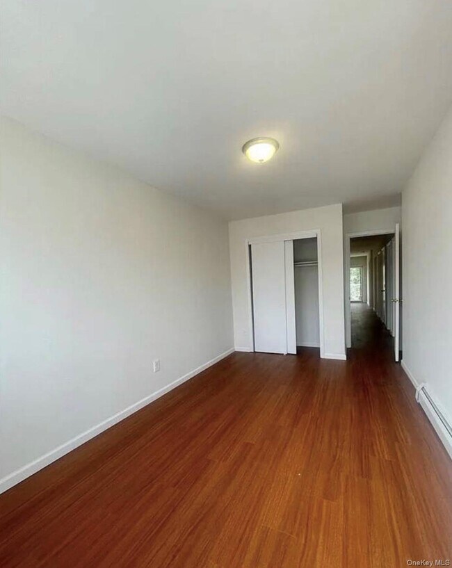 Foto del edificio - 71-28 66th Rd
