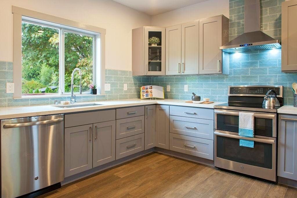 Foto principal - 10015 42nd Ave SW
