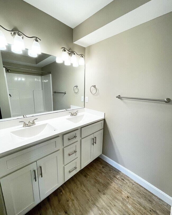 Foto del edificio - Silver Creek Apartments