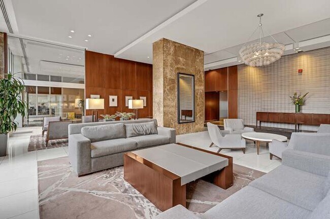 Foto del edificio - 655 W Irving Park Rd