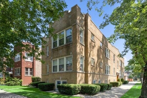 Primary Photo - 5920 W Cullom Ave