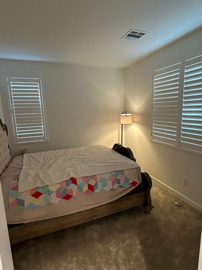 Building Photo - Townhome Perfection!