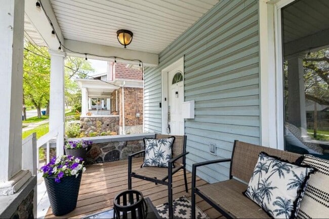 Photo - Walk to Downtown Ann Arbor - 3 bed/2 bath House