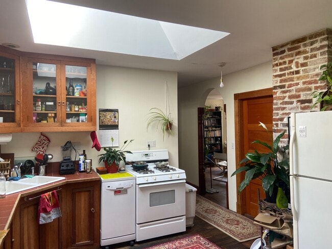 Building Photo - 28 Speridakis Ter