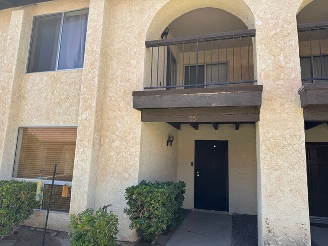 Building Photo - Visa Del Valle Townhome with Community Poo...