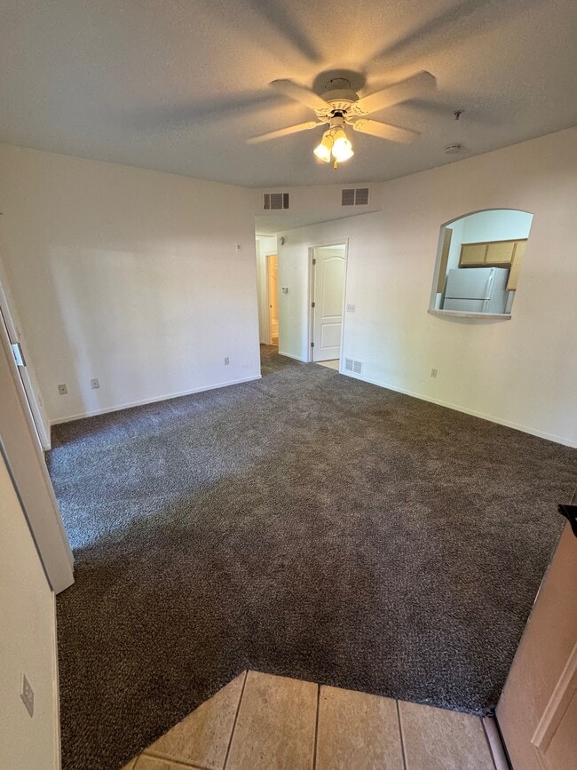 Building Photo - 6850 Sharlands Ave