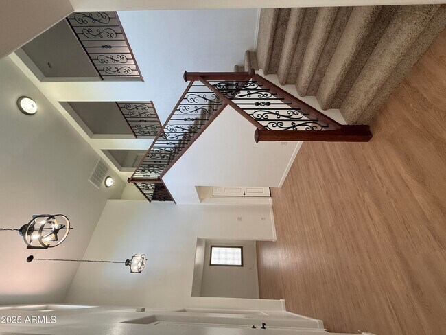 Foto del edificio - 2737 E Shannon St